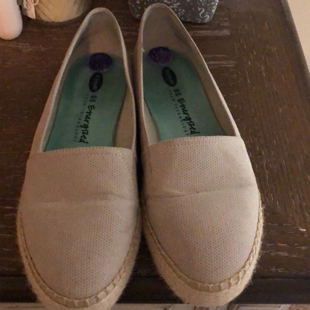 Grey & beige Dr. Scholls kicks 8.5